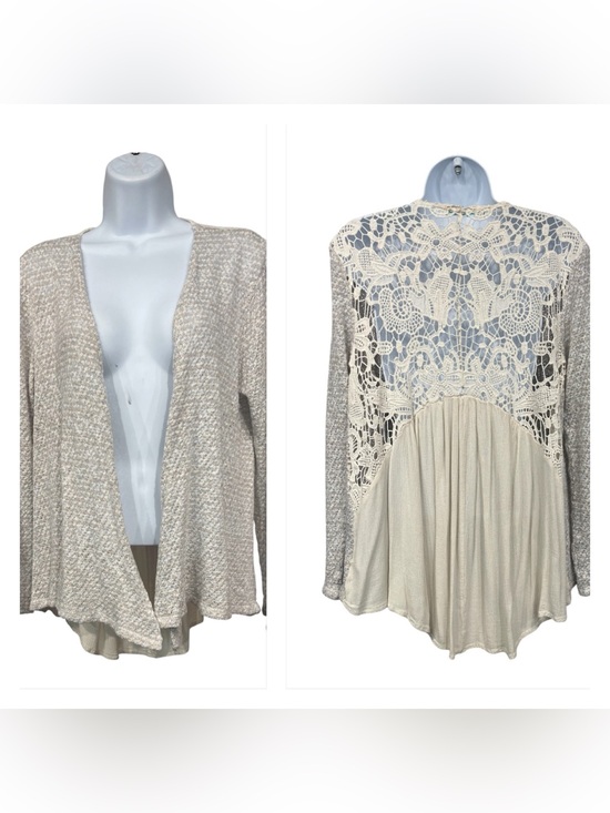 Maurices Sweaters - 🔥Maurices lace-backed cardigan size small